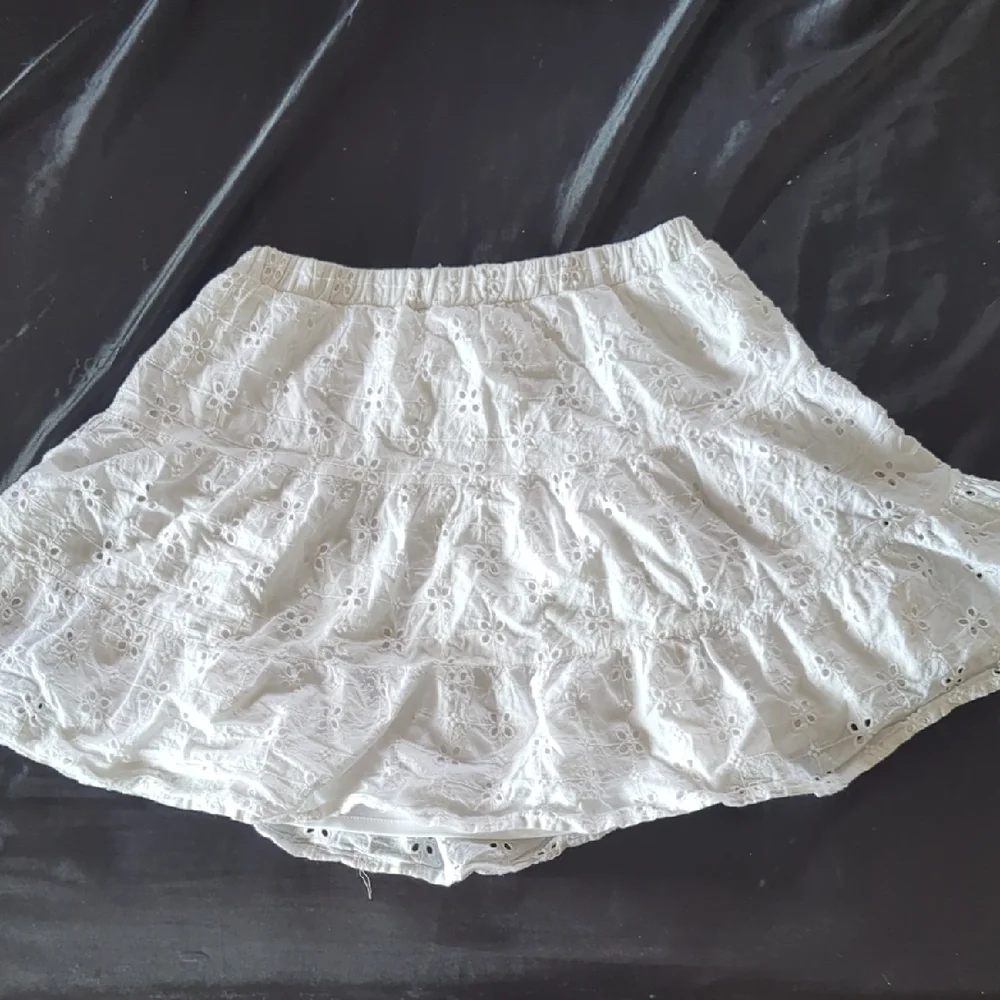 Japna White Eyelet Mini Cotton White Skirt - Picture 4 of 4